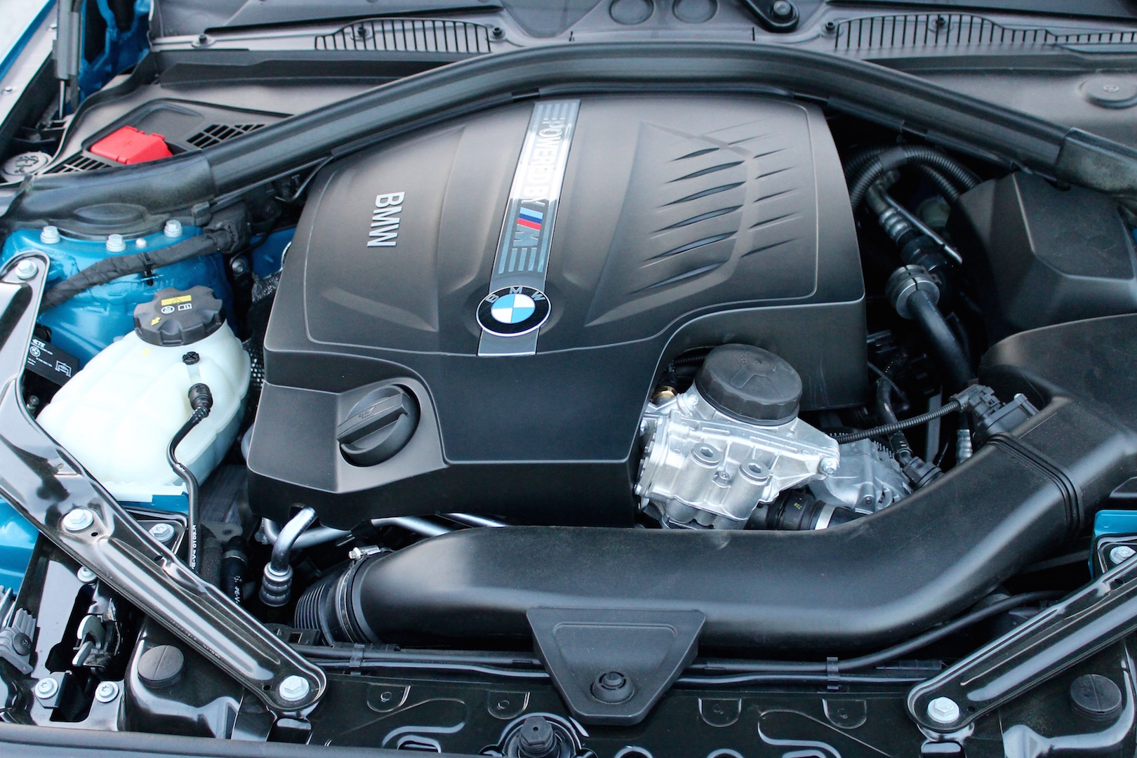 2016 BMW M2 inline-six engine